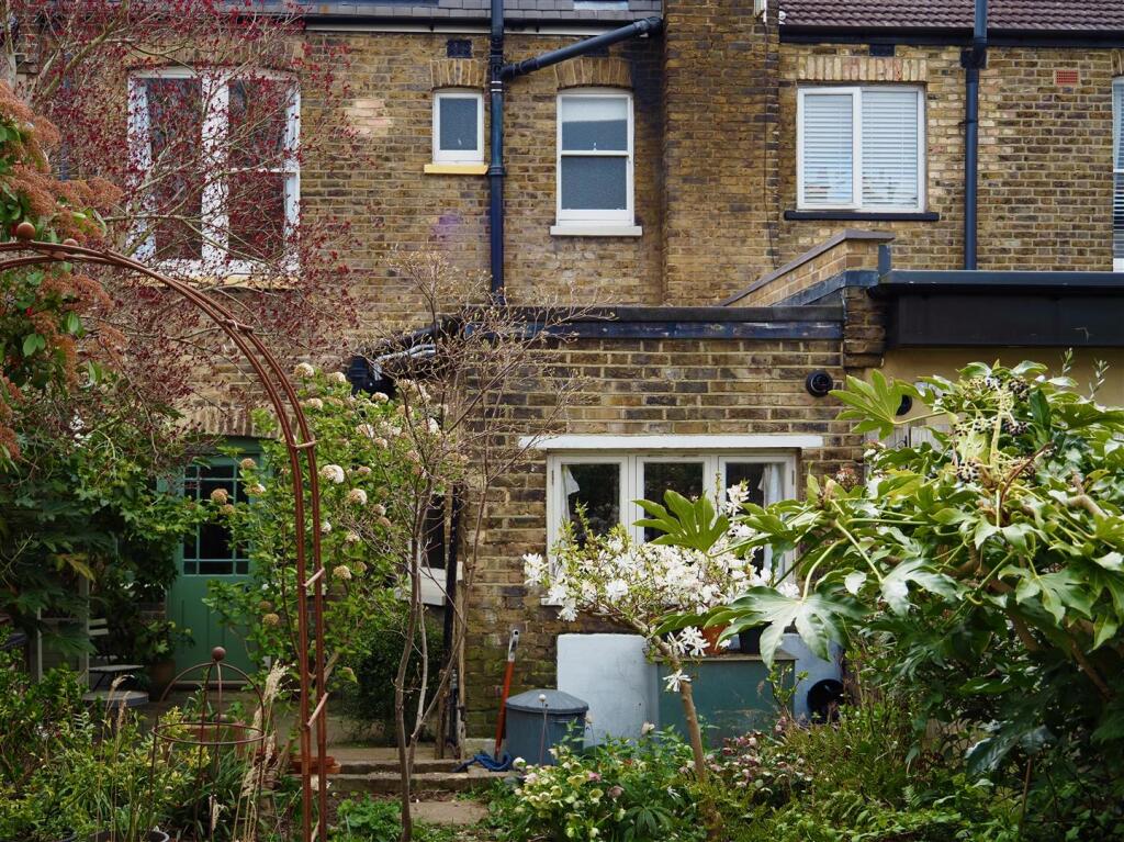 Clevedon Road SE20 7QQ - 34 of 46.jpeg