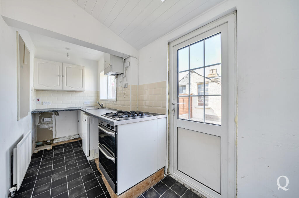 9a115701-e423-433...