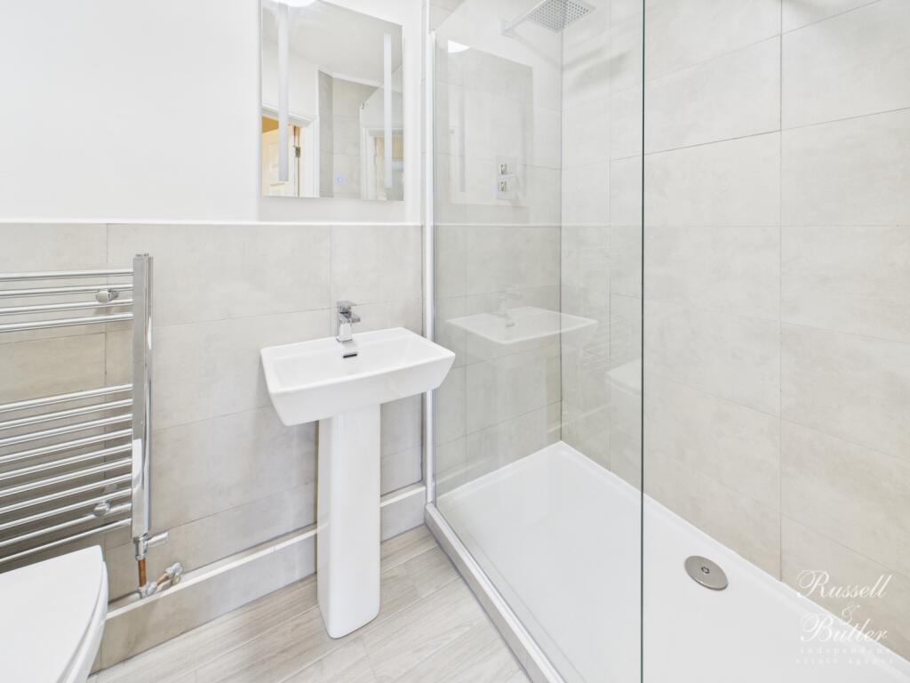 CAM02127G0-PR0337-STILL016