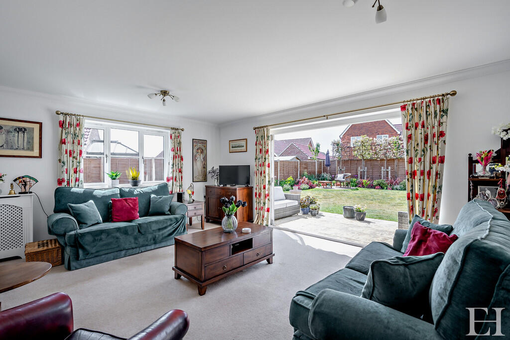 8648366-interiorW...