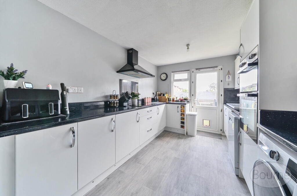 4461f3d9-e615-4eb...