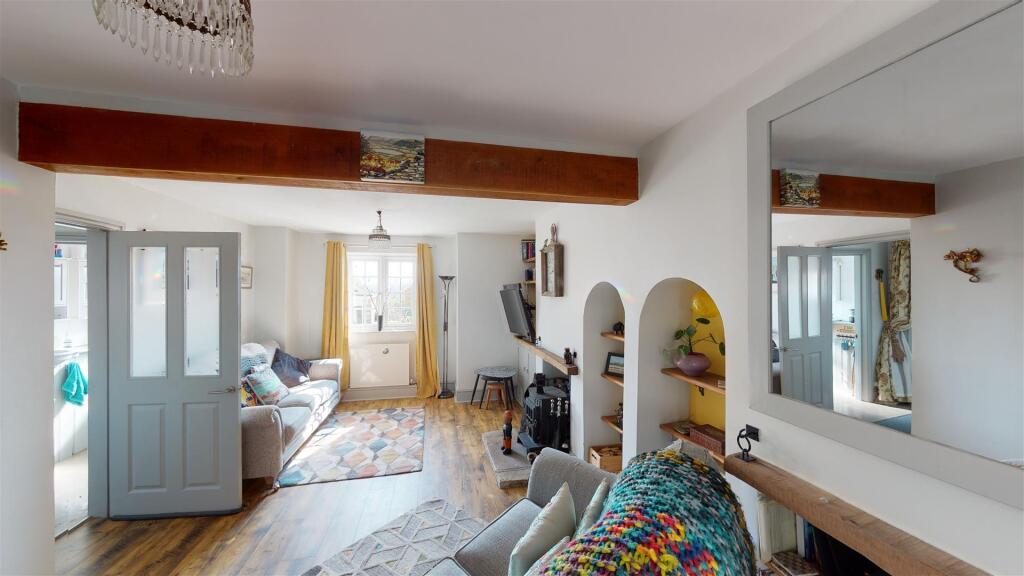 2-Albert-Cottages-03282022_145454.jpg