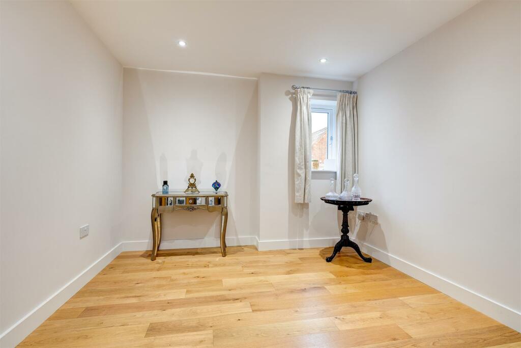 Hall Farm Close, Packington