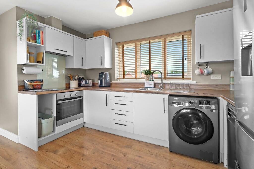 kitchen #3.jpg