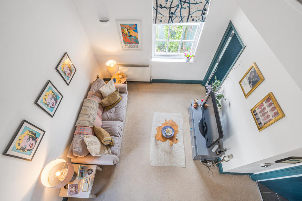 17-681a3220a3377-...