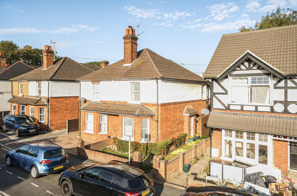 1360635-11-68dbce...