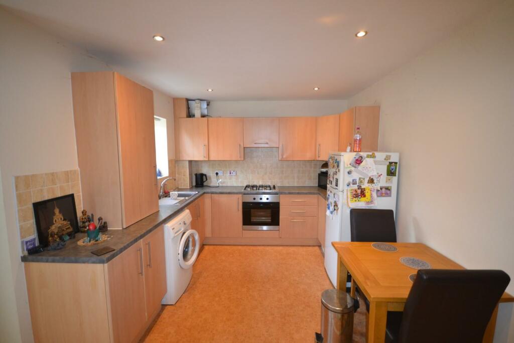 Lounge/Kitchen