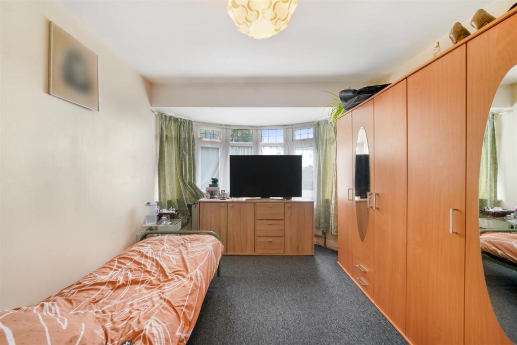 17 Horsenden Avenue - omJpvP140V7FFbZiJzZx.jpg