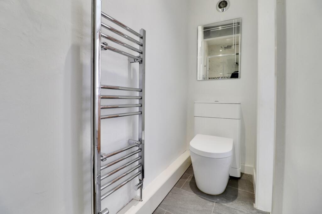 Bedroom 2 en-suite shower room