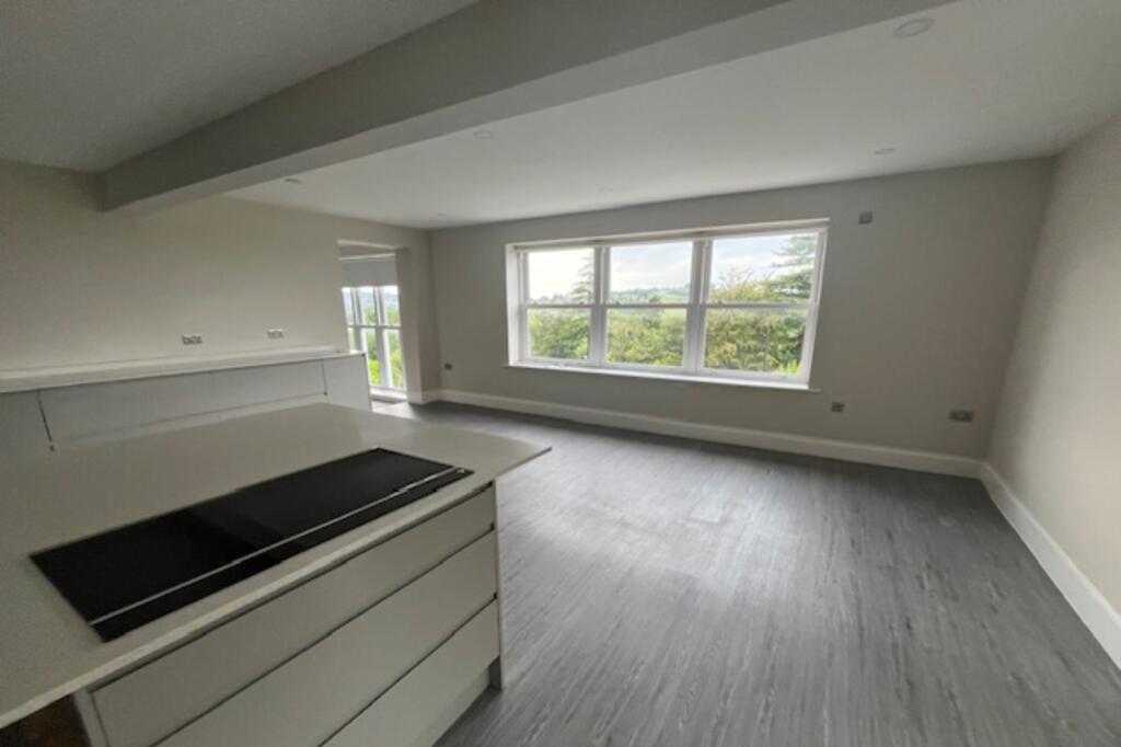 The Beeches, 26 Whalley Road, Wilpshire, Blackburn, BB1 9JT