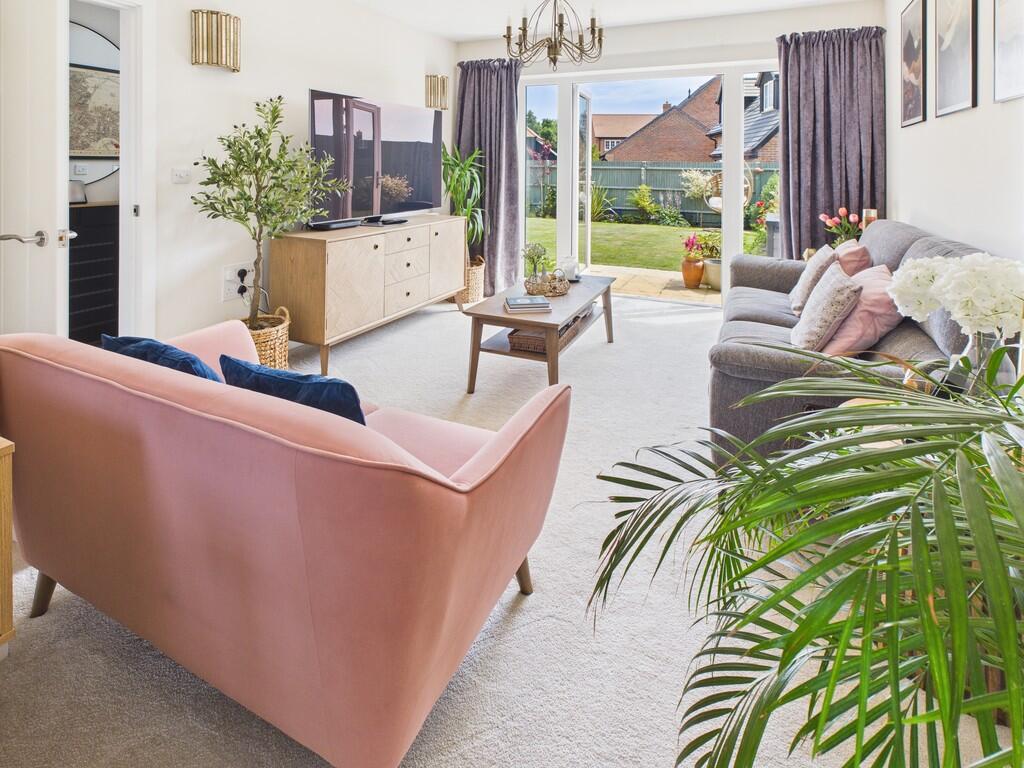 CAM05068G0-PR0038...