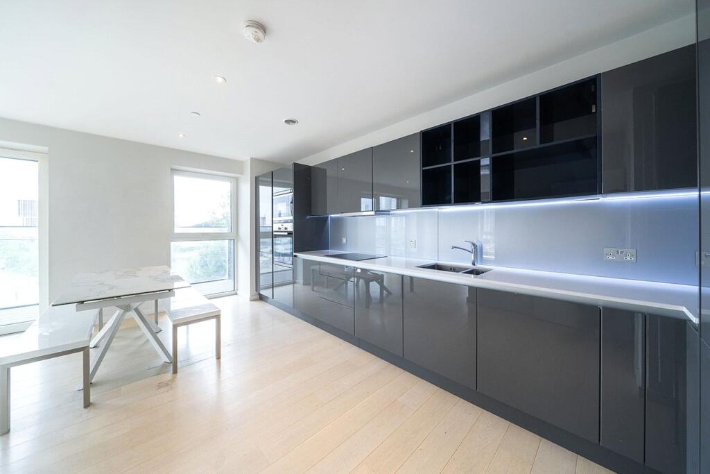 Lantana Heights, E20