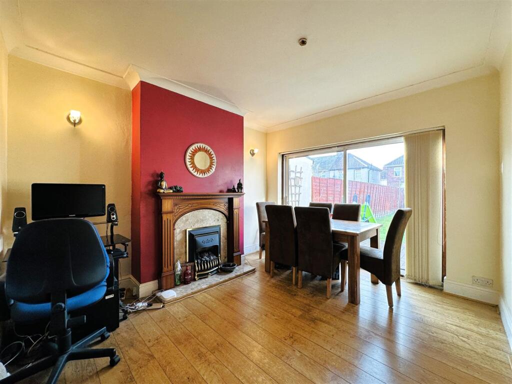 Dining Room.jpg