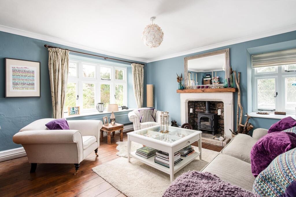 Sitting_Room_2.jpg