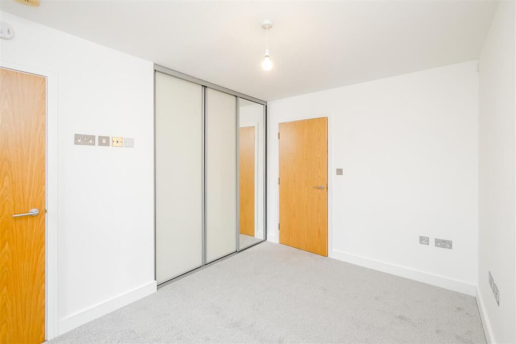 3 Ivydene Court-3.jpg