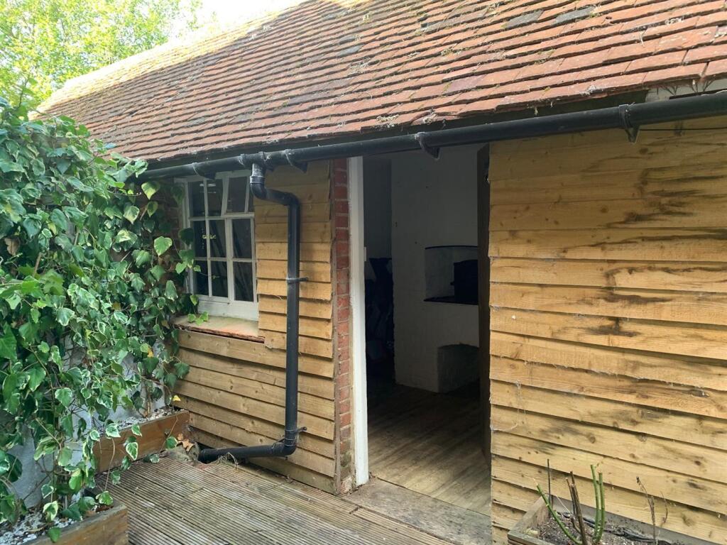 HR Outbuilding.jpg
