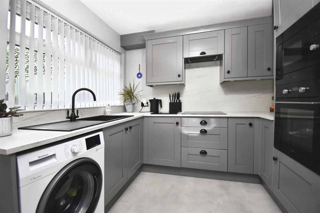Fitted Kitchen