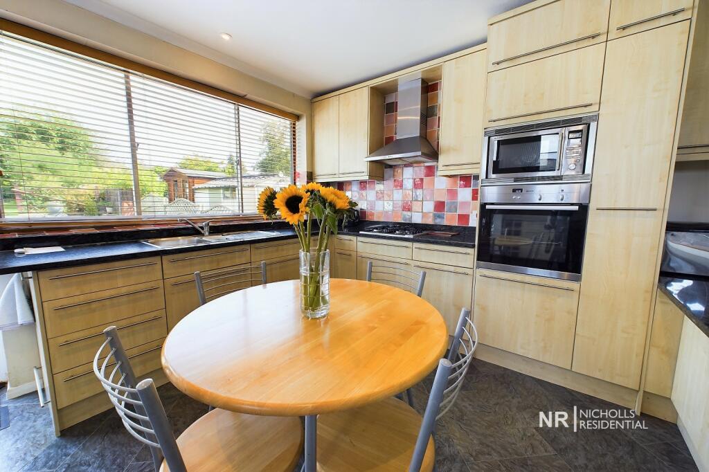 Kitchen / Breakfast Room