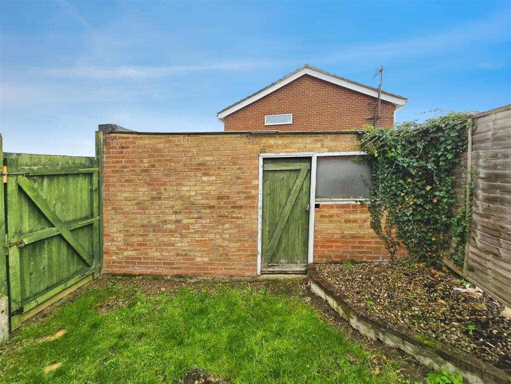 prime-choice-rushden-two-bedroom-semi-home-sale-aw