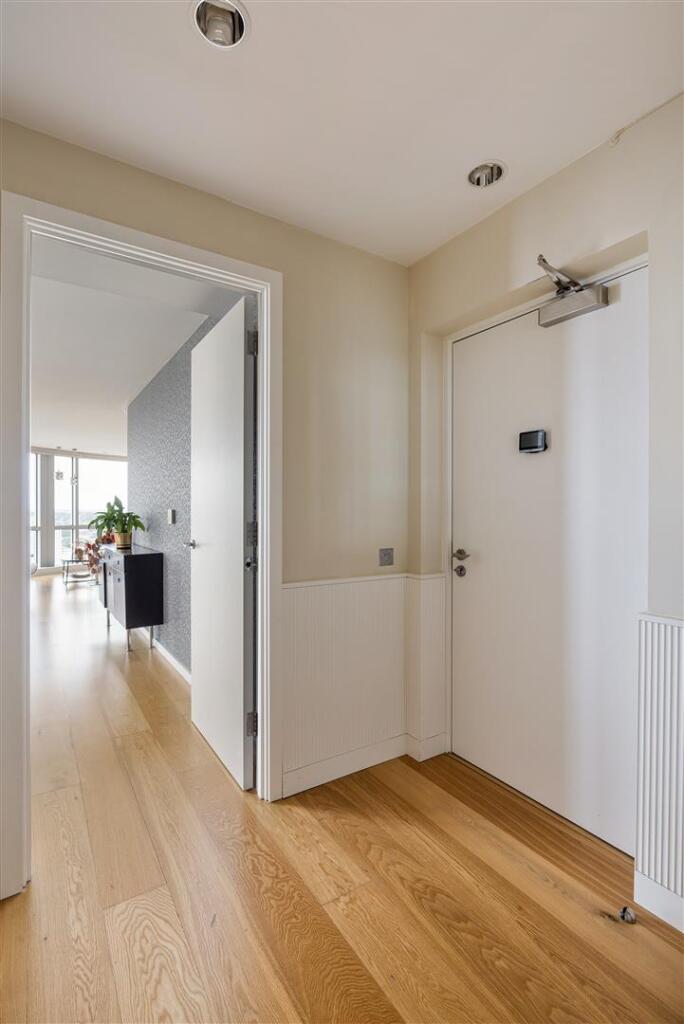 Fairmont Avenue, E14