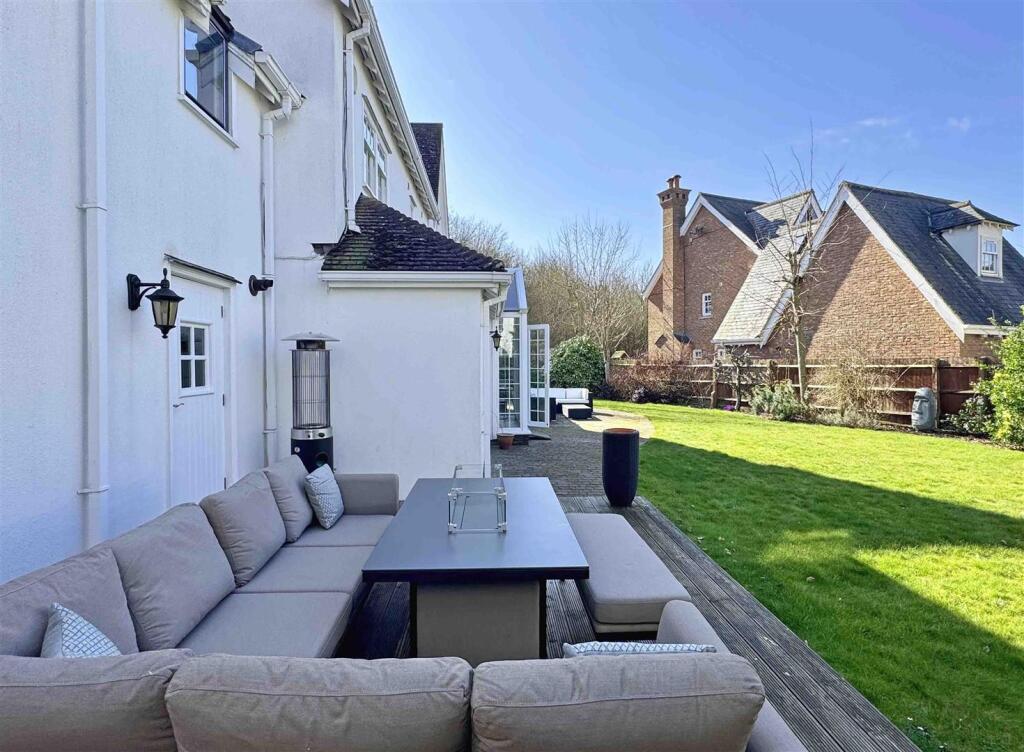 Rear Garden.jpg