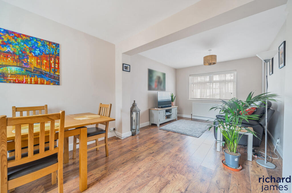 e6c8b6a7-9da8-4c7...