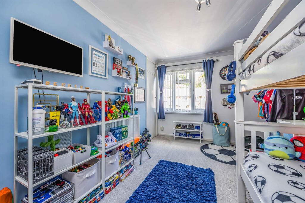 33 Billy Lawn Avenue, Havant-Small-PorticoMarketin