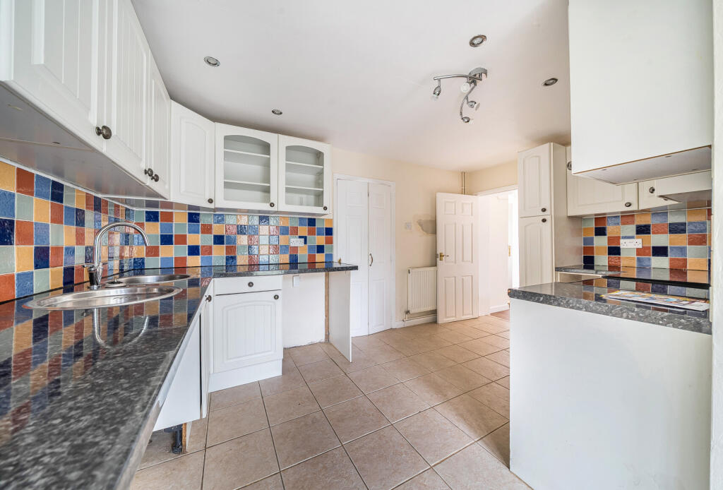 1345340-3-68b8473...