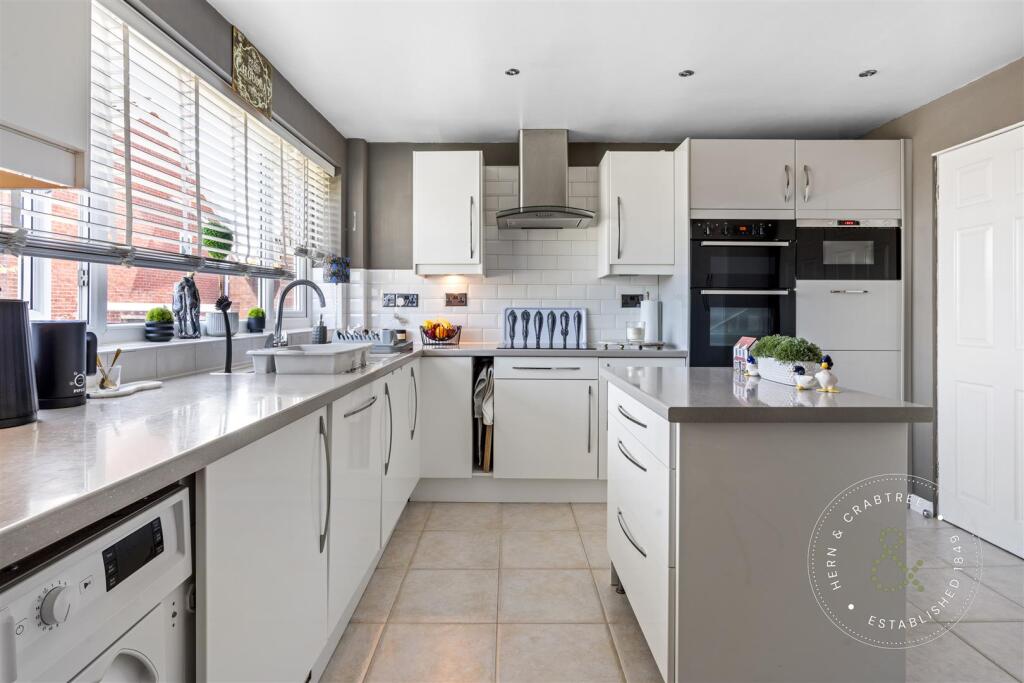 Uplands Int, Hern Crabtree (7).jpg