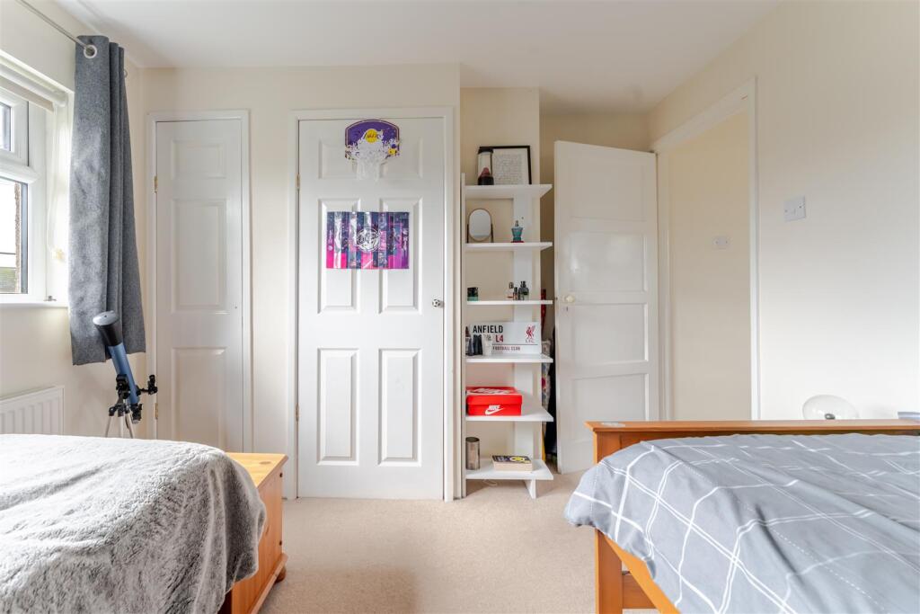 17 Court Avenue, Yatton14.jpg