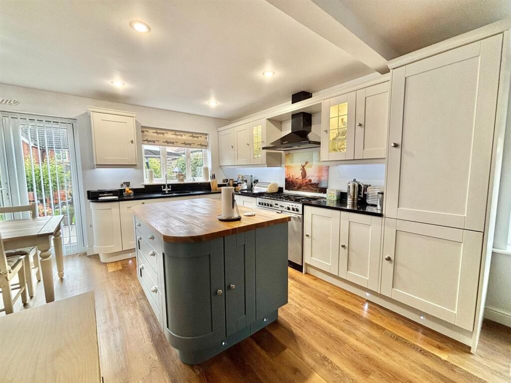Kitchen Diner