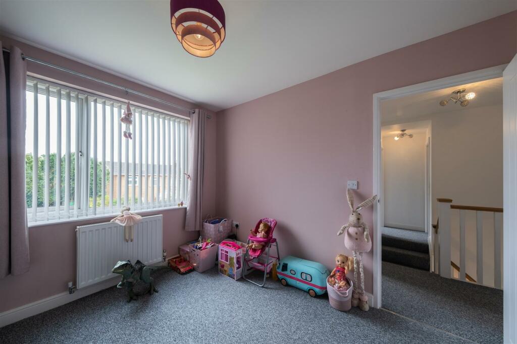 31 Yew Tree Drive-017.jpg