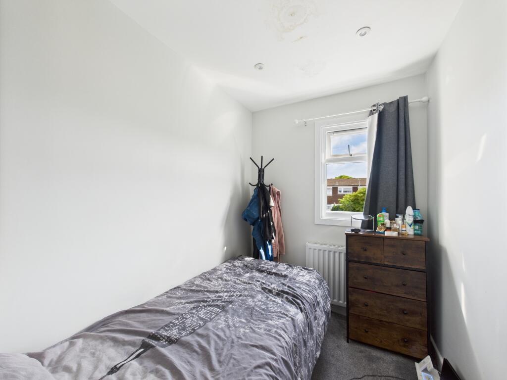 CAM01354G0-PR0552-STILL007