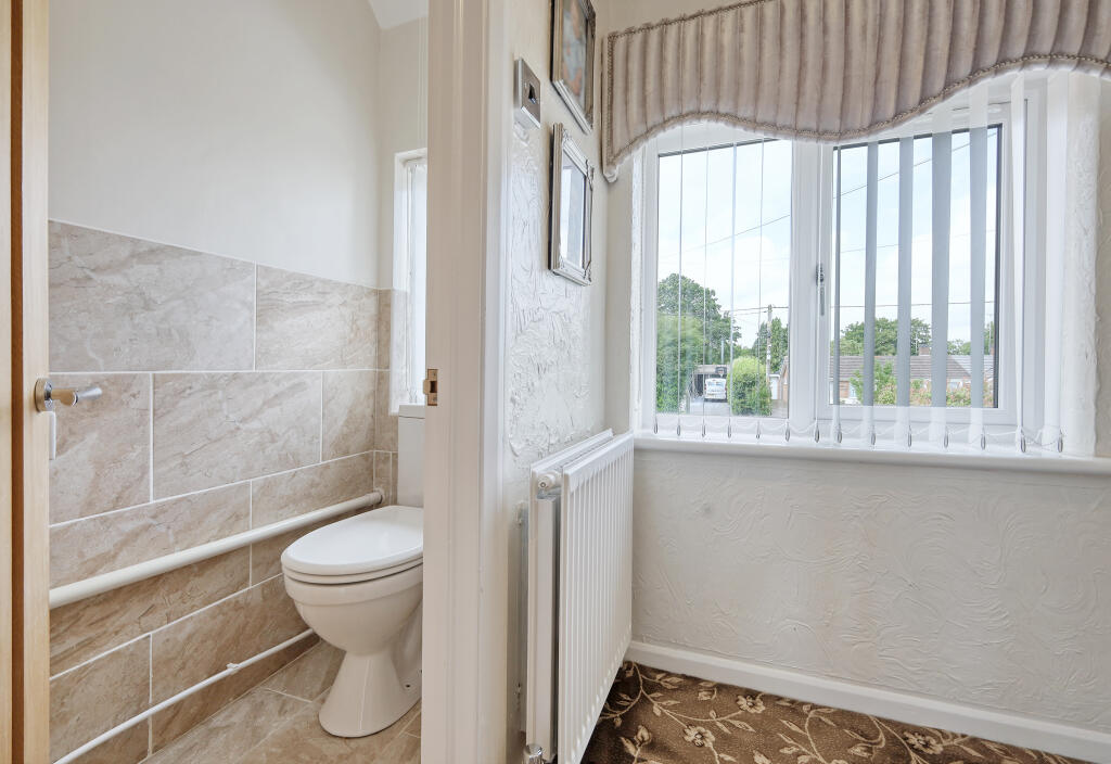Hallway/Cloakroom