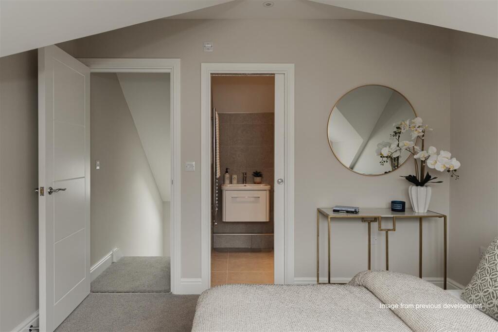 Bedroom with en-suite