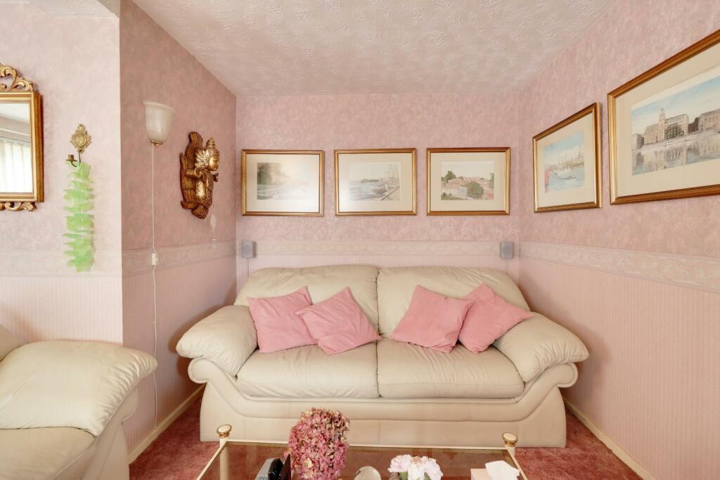 Living Room III.jpg