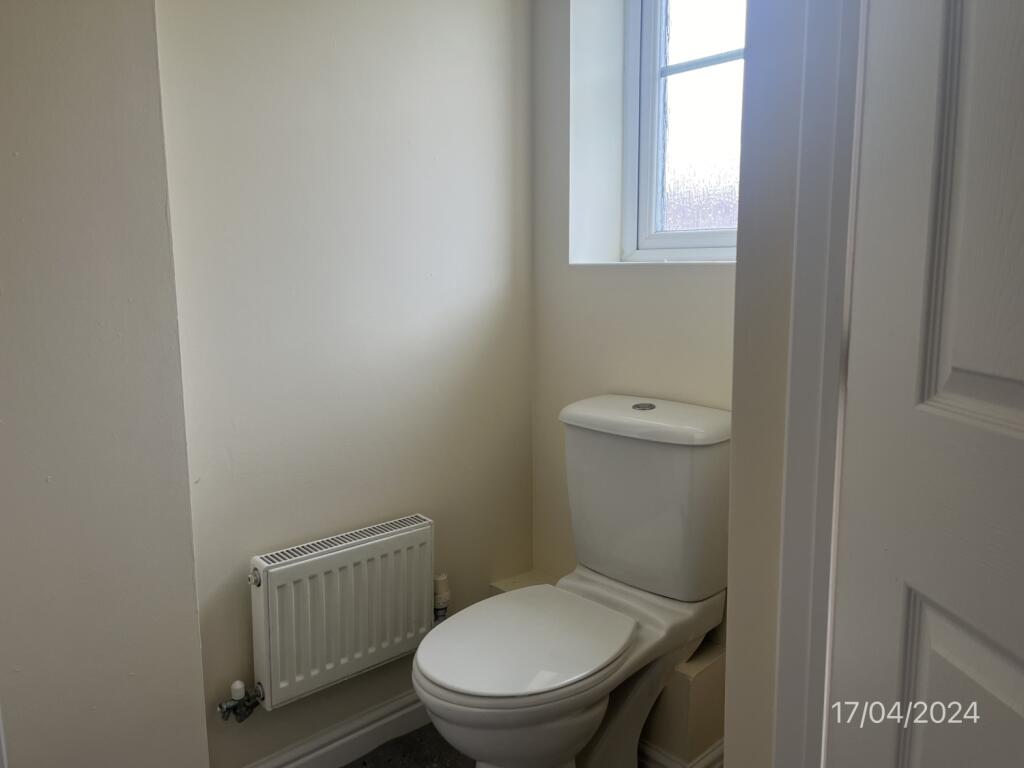 43 Sedgwick close 17.04 (10)