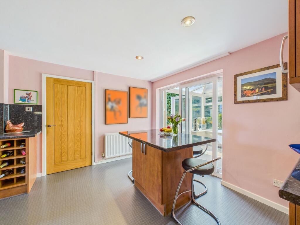 Kitchen Diner - Dining Area