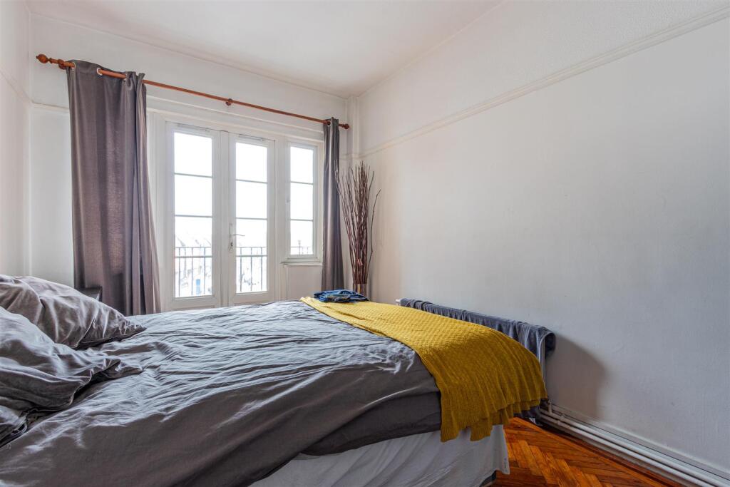 Dunraven House 8-8.jpg