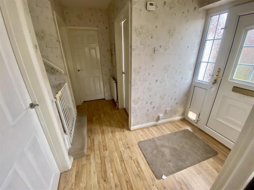 Bramleys Estate Agents - Fernhurst Close - Mirfiel