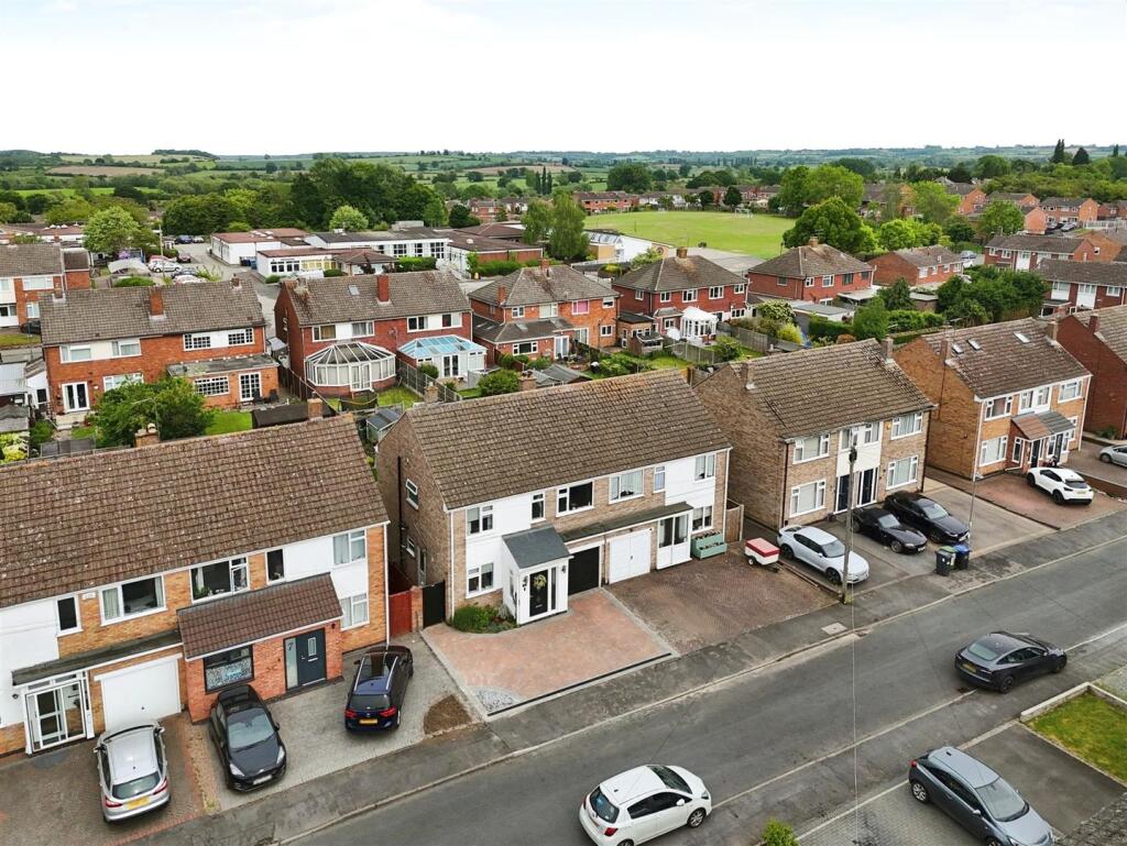 31fb735d--47D7-95E8-9346FC5A84BD-72555-000017329AD