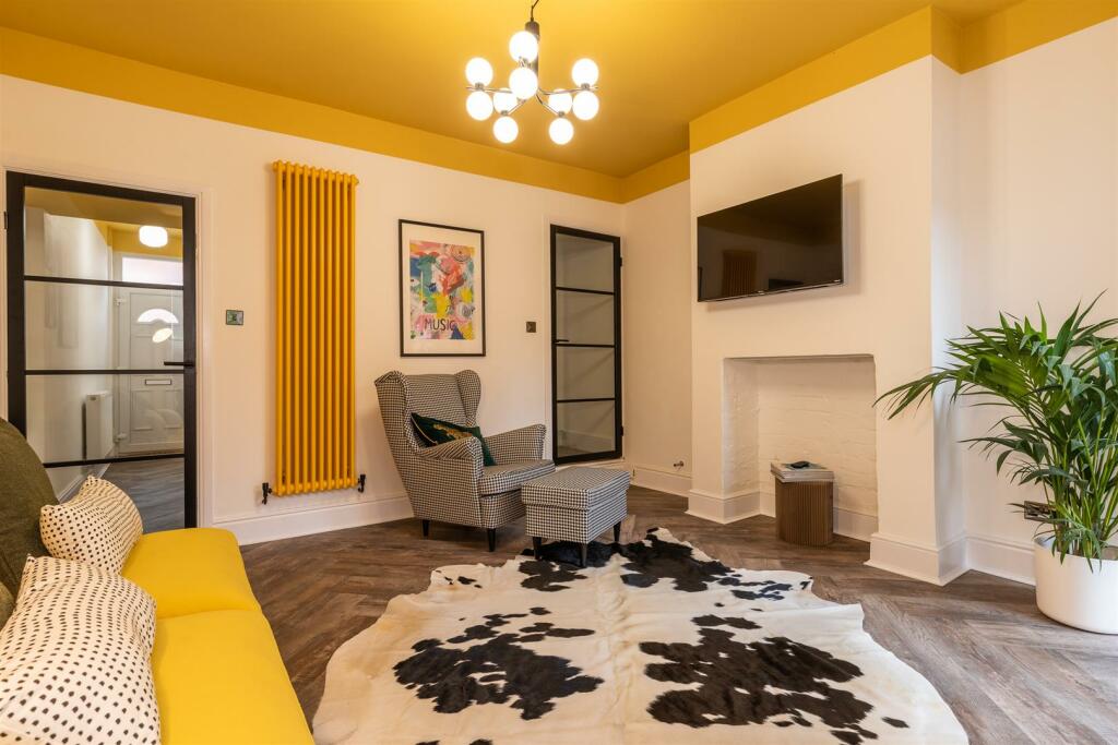 39 wolfa Lounge2.jpg