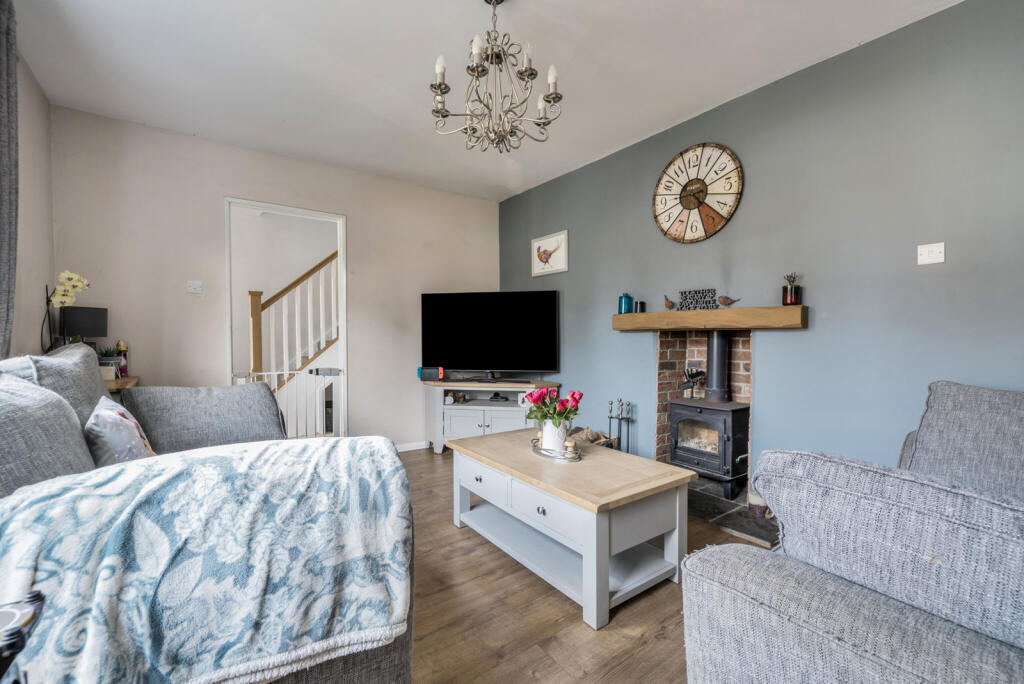 1343268-3-68a5fd9...