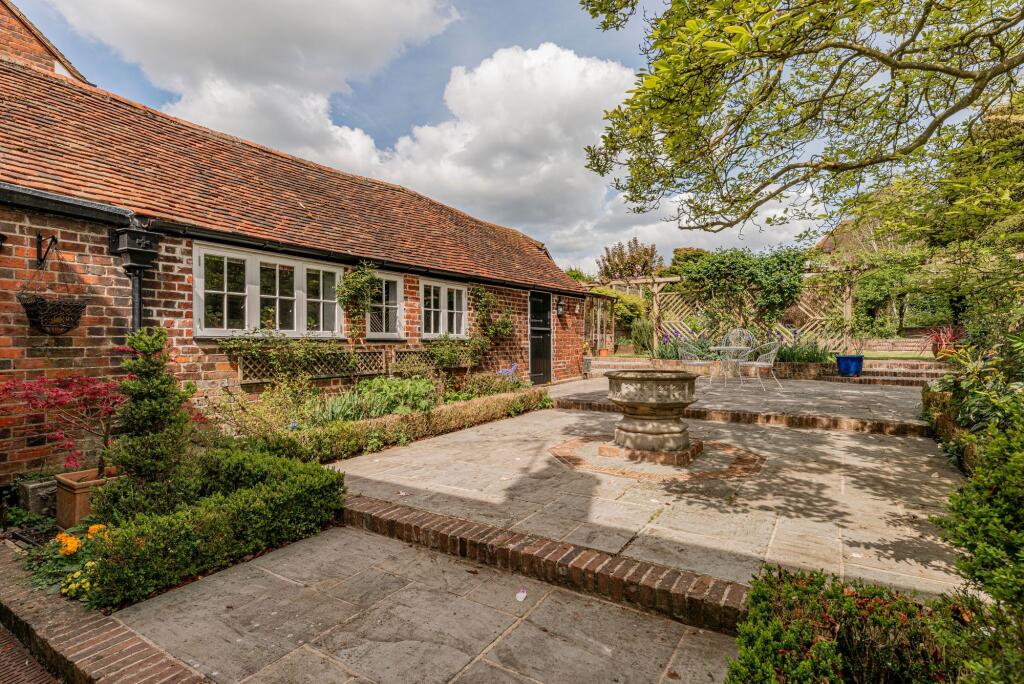 Rear Garden (2)