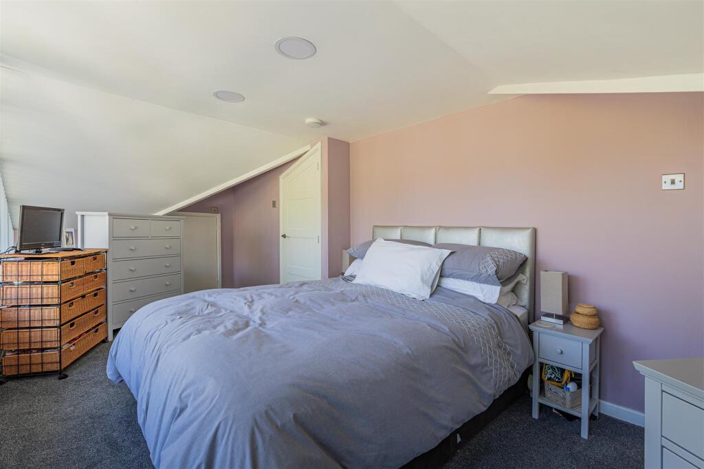 Cyncoed Rise 8-6.jpg