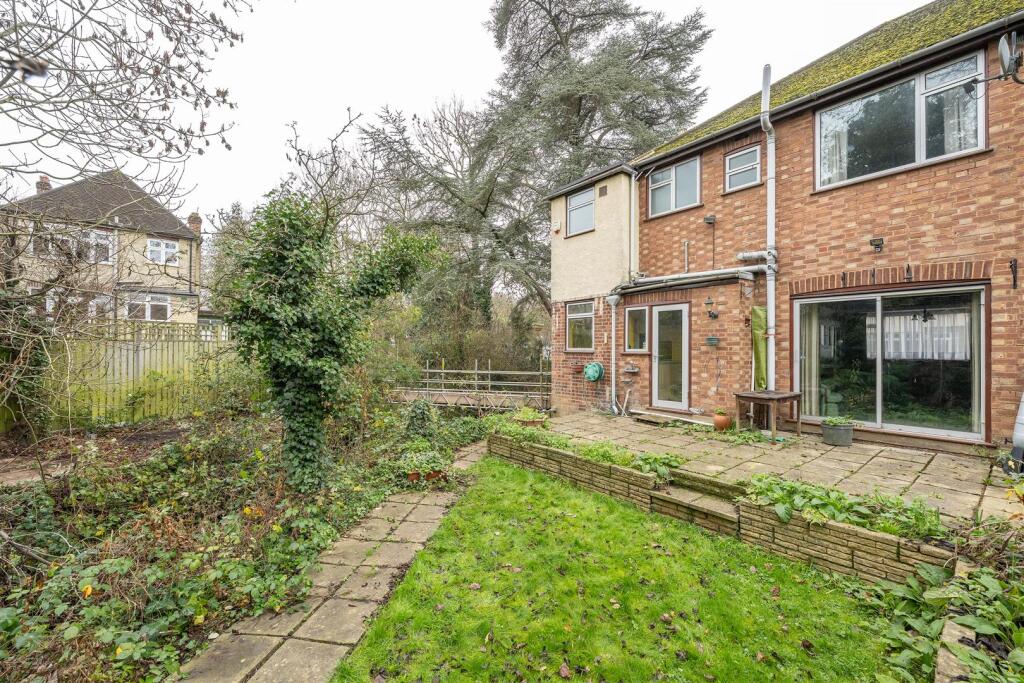 Waterhall Avenue, E4