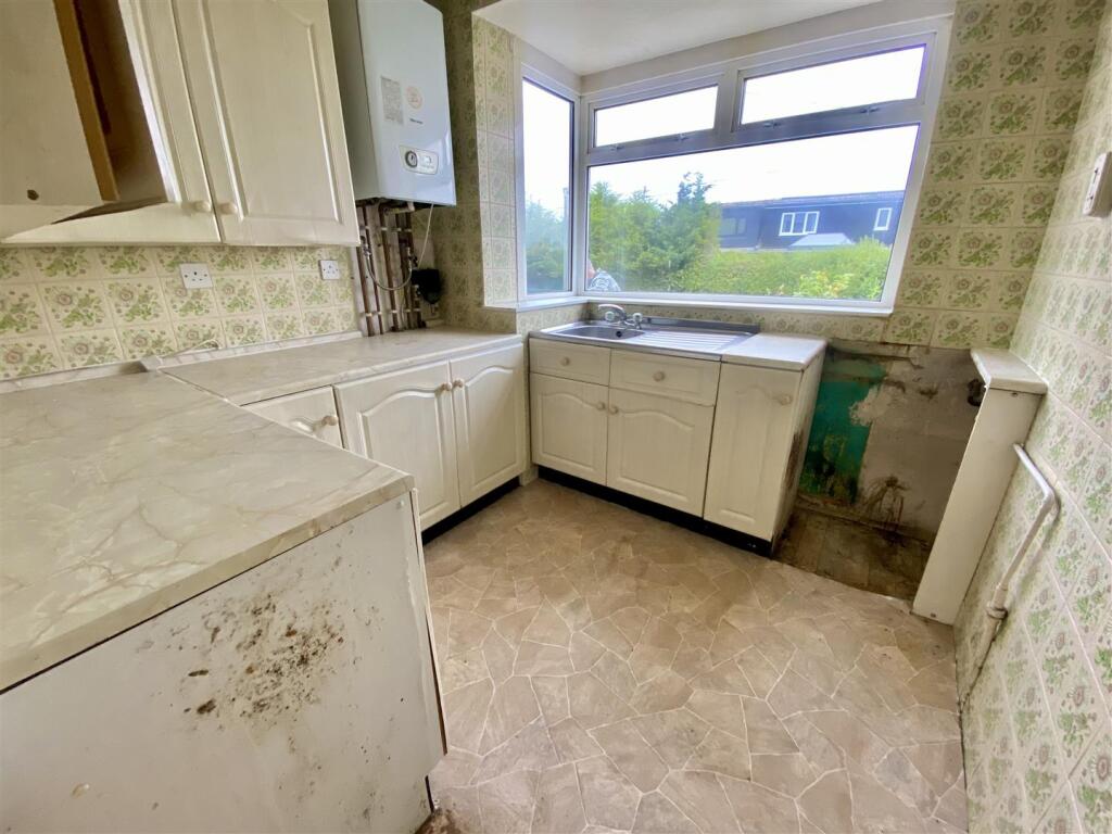 Bramleys Estate Agents - Sugar Lane - Dewsbury (10