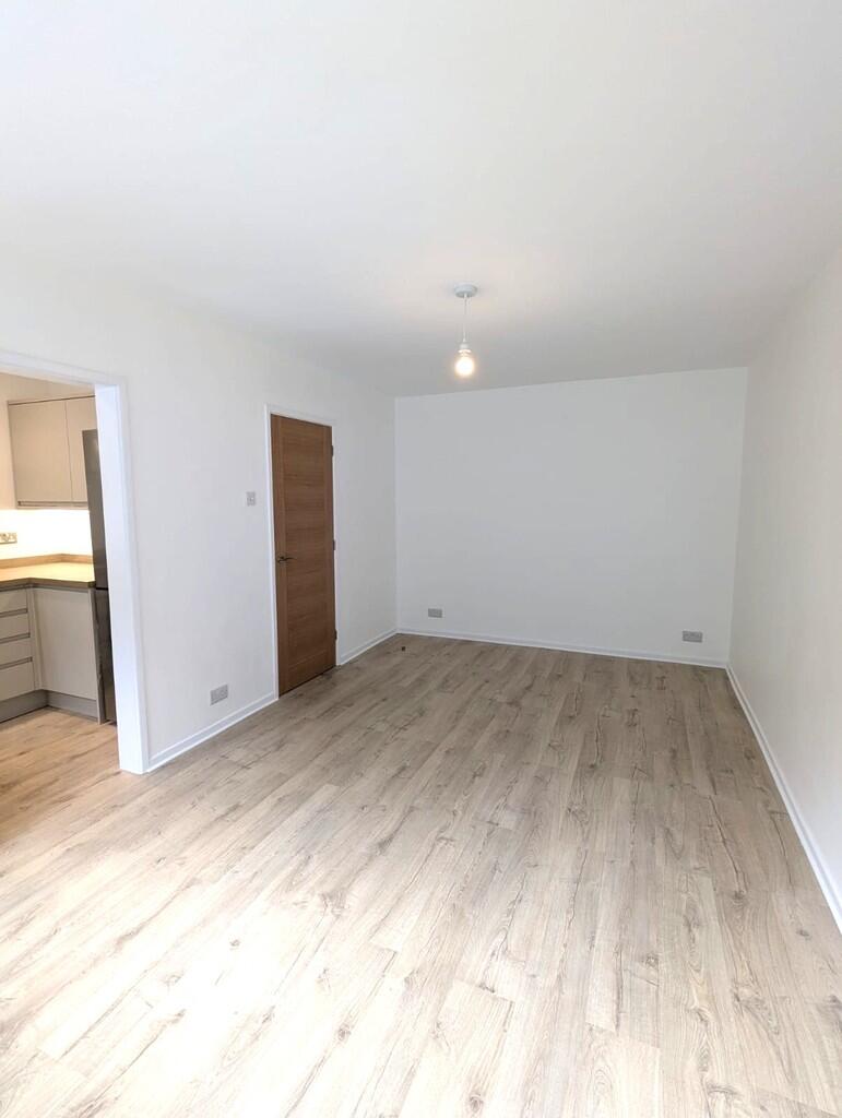 36a06cc9-1a3b-4a7...