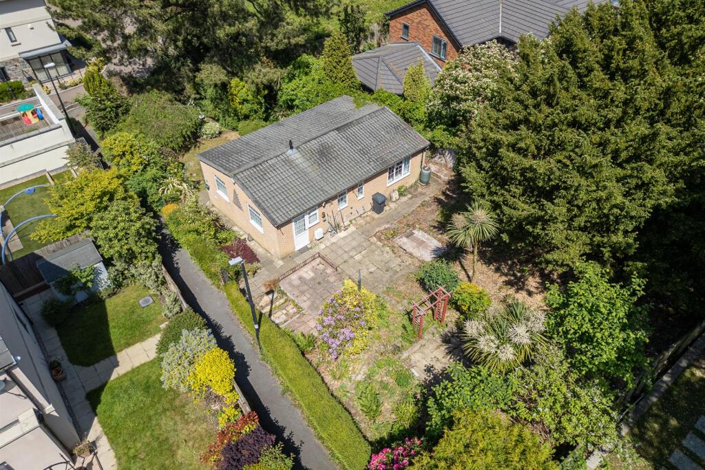 10 Sanctuary Gardens, Sneyd Park, Bristol BS9 1QR 