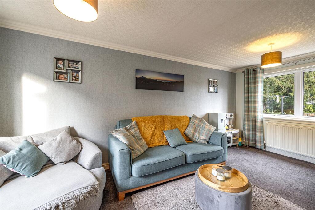 13 Ladyschaw Drive Selkirk 16.JPG